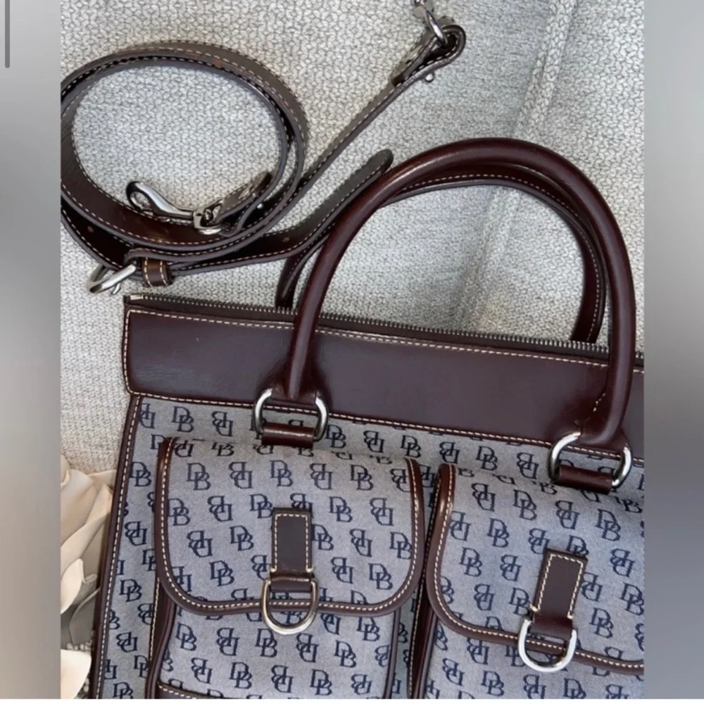 EUC. DOONEY & BOURKE BAG - Picture 8 of 8